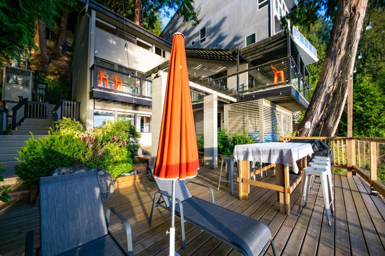 Waterfront Cottage With Superb Coastline Views West Vancouver Exterior foto